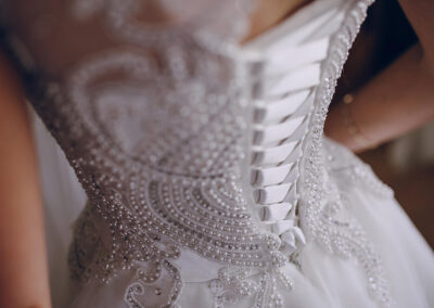Quali sono i migliori tessuti per abiti da sposa